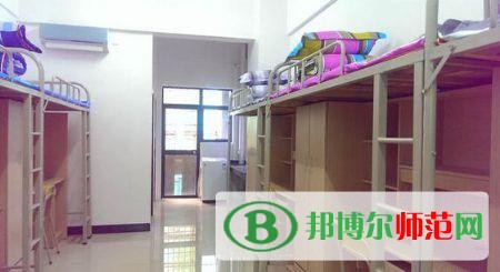 鶴崗師范高等?？茖W校宿舍