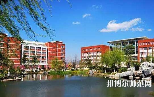 云南經(jīng)濟(jì)管理師范學(xué)院海源校區(qū)招生辦聯(lián)系電話(huà)