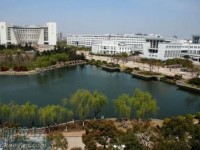 上海大學(xué)師范學(xué)院2023年學(xué)費、收費多少