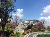 襄陽職業(yè)技術(shù)師范學院2023年招生辦聯(lián)系電話