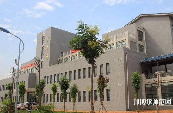山東財(cái)經(jīng)師范大學(xué)圣井校區(qū)招生辦聯(lián)系電話(huà)