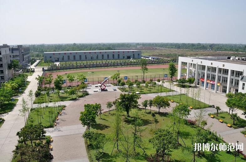 成都電子信息幼兒師范學(xué)校2018年報名條件、招生對象