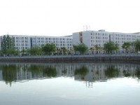 江漢藝術(shù)職業(yè)師范學(xué)院2023年學(xué)費(fèi)、收費(fèi)多少