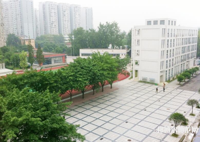 成都洞子口職業(yè)幼兒師范高級中學(xué)2018年報名條件、招生對象