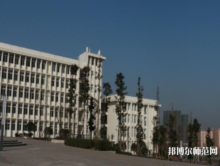 成都信息技術(shù)幼兒師范學(xué)校招生辦聯(lián)系電話(huà)