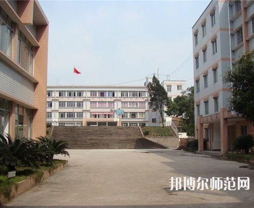 赤水幼師中等職業(yè)學(xué)校2023年招生辦聯(lián)系電話(huà)