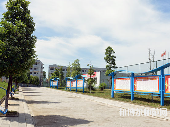 蒼溪縣幼兒師范職業(yè)高級中學(xué)2020年報名條件、招生要求、招生對象 