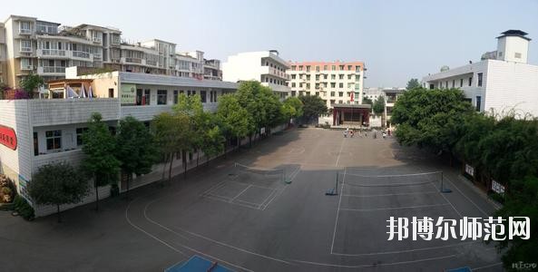 天府新區(qū)成人中等專業(yè)幼兒師范學(xué)校2020年報名條件、招生要求、招生對象
