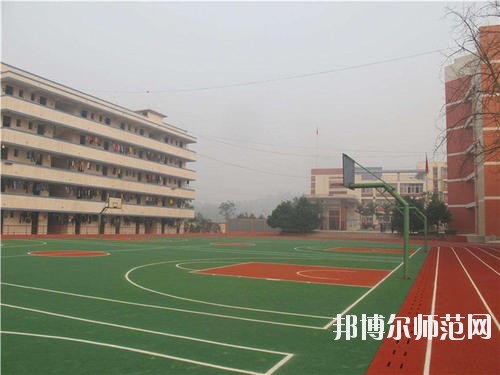 宜賓高場職業(yè)幼兒師范中學(xué)2020年報名條件、招生要求、招生對象