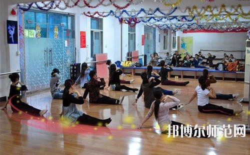 遵義2020年中專(zhuān)幼師學(xué)?？梢钥即髮?zhuān)嗎