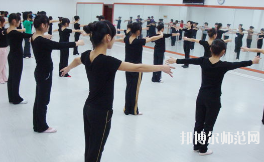 白銀2020年中專幼師學?？梢钥即髮? width=