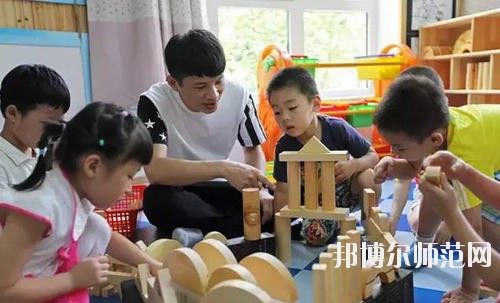 達州2020年幼師學校都有什么專業(yè)適合男生