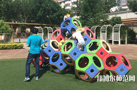 白銀2020年讀幼師學(xué)校哪個(gè)專(zhuān)業(yè)好