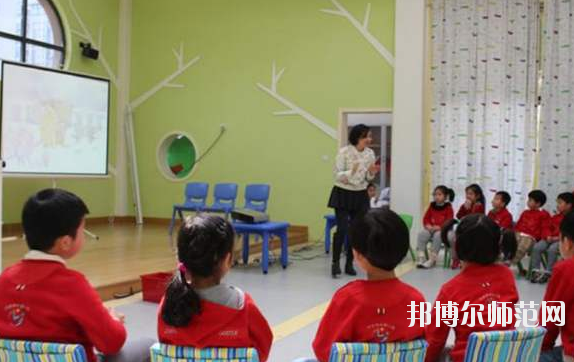 溫州2021年幼師學校中專升大?？际裁? width=