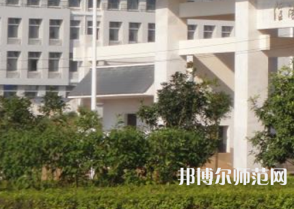 信陽(yáng)職業(yè)技術(shù)師范學(xué)院2023年報(bào)名條件、招生要求、招生對(duì)象