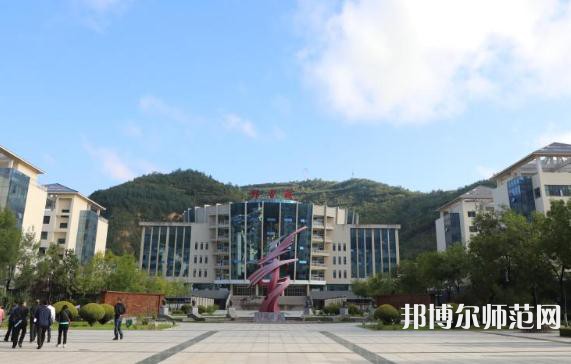 延安職業(yè)技術師范學院2023年招生錄取分數線