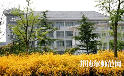 南京曉莊師范學(xué)院2023年學(xué)費(fèi)、收費(fèi)多少