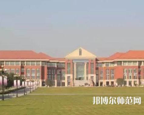 中國(guó)傳媒師范大學(xué)南廣學(xué)院2023年學(xué)費(fèi)、收費(fèi)多少