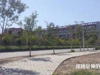 烏魯木齊職業(yè)師范大學(xué)2023年報(bào)名條件、招生要求、招生對(duì)象