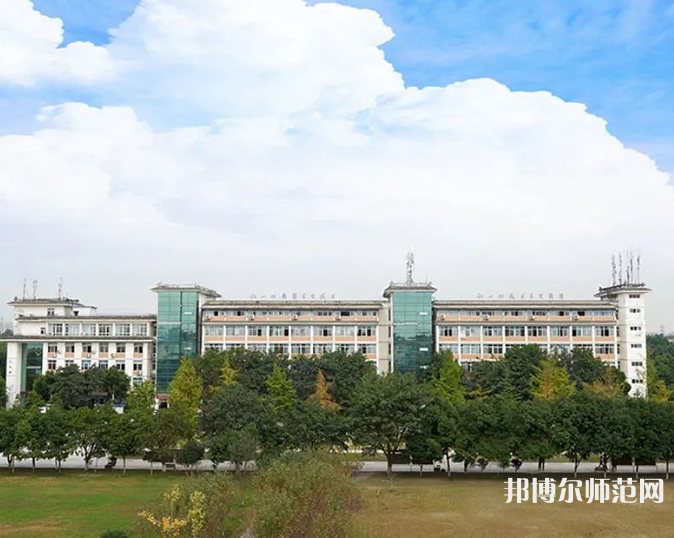 四川愛華幼兒師范學(xué)院2023年怎么樣、好不好