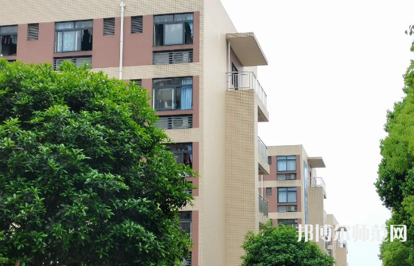 四川師范大學(xué)成都學(xué)院眉山校區(qū)2023年怎么樣、好不好