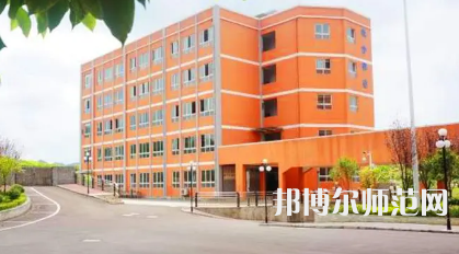 2023年安順光輝幼師職業(yè)技術(shù)學校報名條件、招生對象