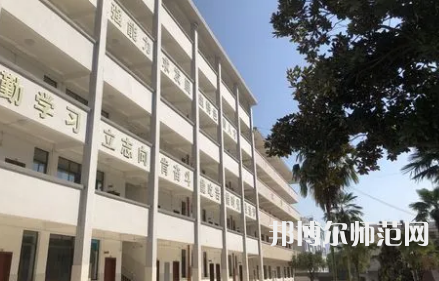 2023年桂林興安師范學(xué)校報(bào)名條件、招生對(duì)象