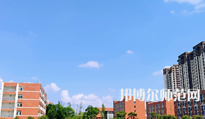 2023年四川商務(wù)幼兒師范學(xué)校報(bào)名條件、招生對(duì)象