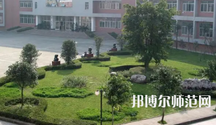 2023年成都莊園機(jī)電職業(yè)技術(shù)幼兒師范學(xué)校報(bào)名條件、招生對(duì)象