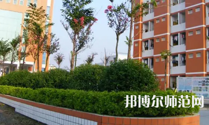 2023年瀘州電子機(jī)械幼師學(xué)校報名條件、招生對象